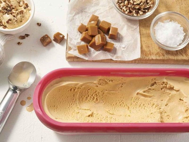 aple bacon crunch ice cream mixture in a container before freezing